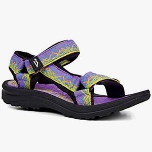 Nord Trail kids sandals  Size 1 Big Kids